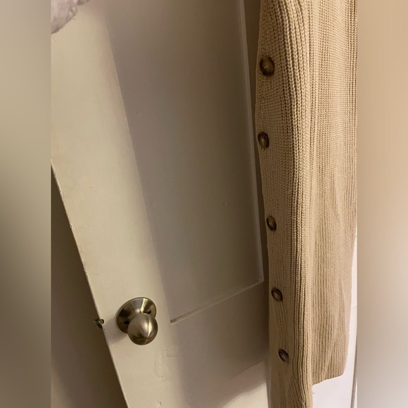 Sleeveless Button Up Sweater Dress - Picture 4 of 5